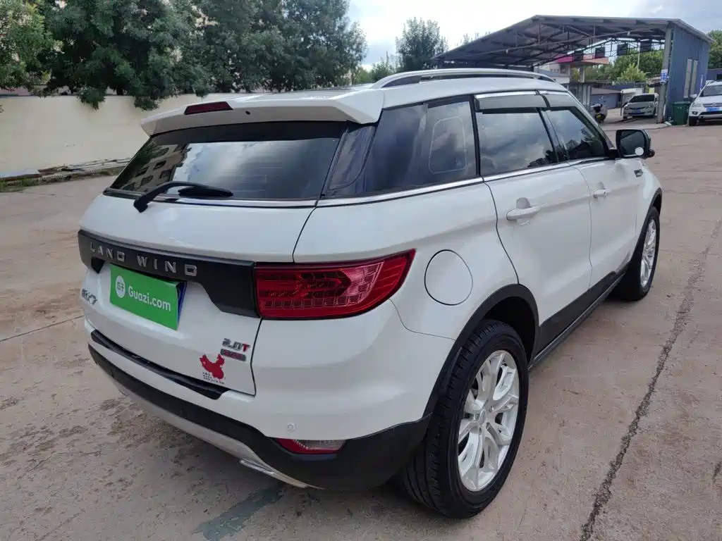 Landwind X7 2015 2015 2.0T Panoramic Flagship Edition