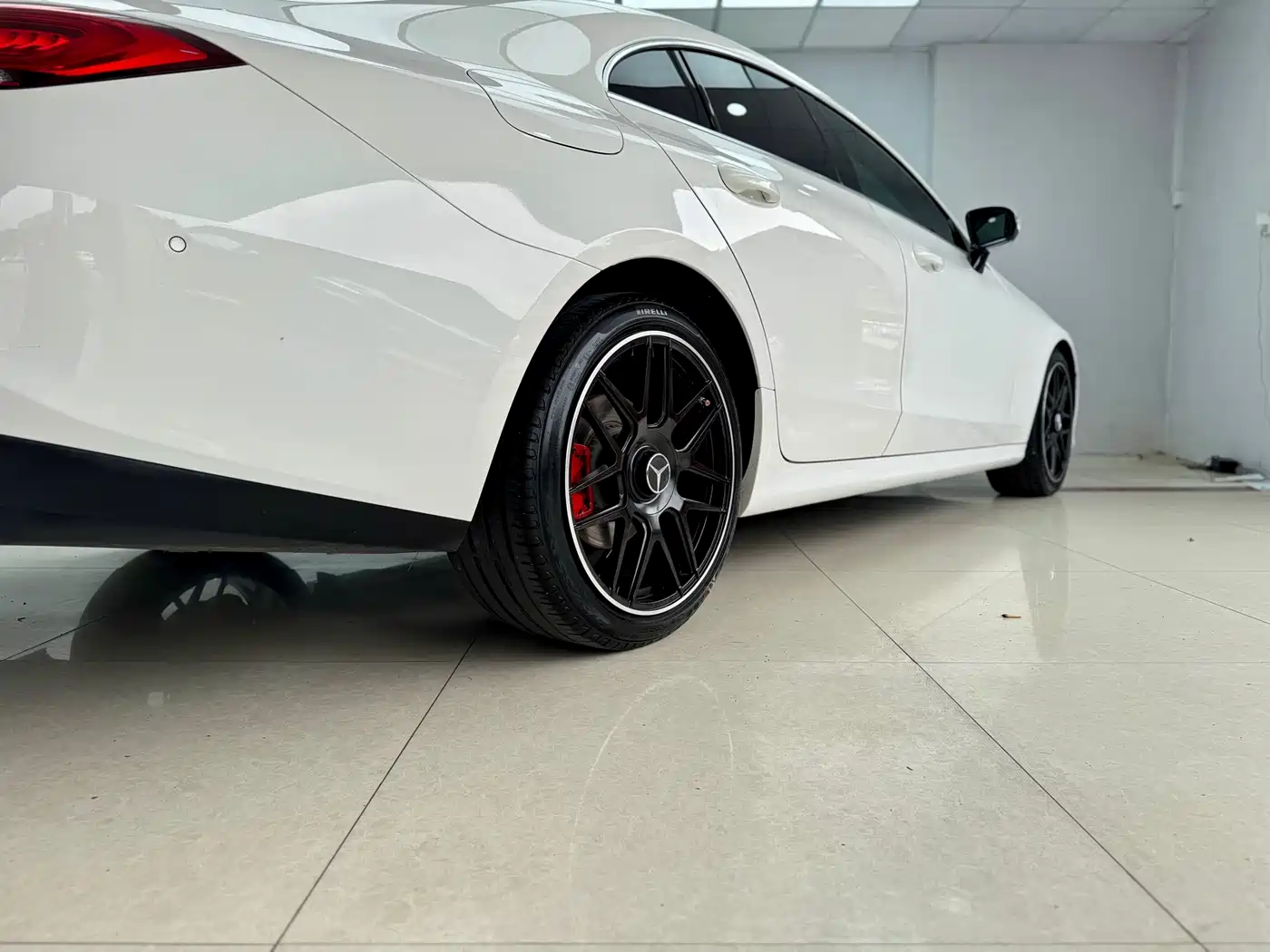 Mercedes-Benz CLS 2018 CLS 300 Dynamic фото 22