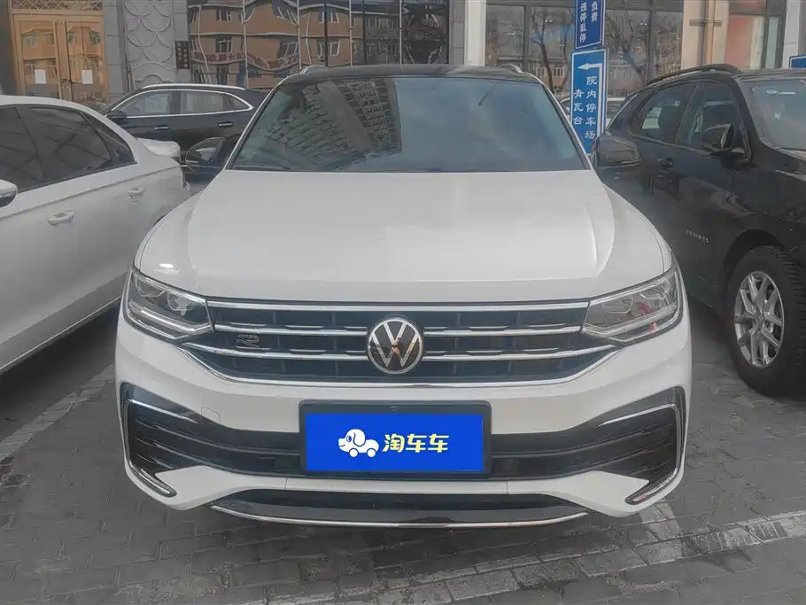 VOLKSWAGEN TIGUAN X