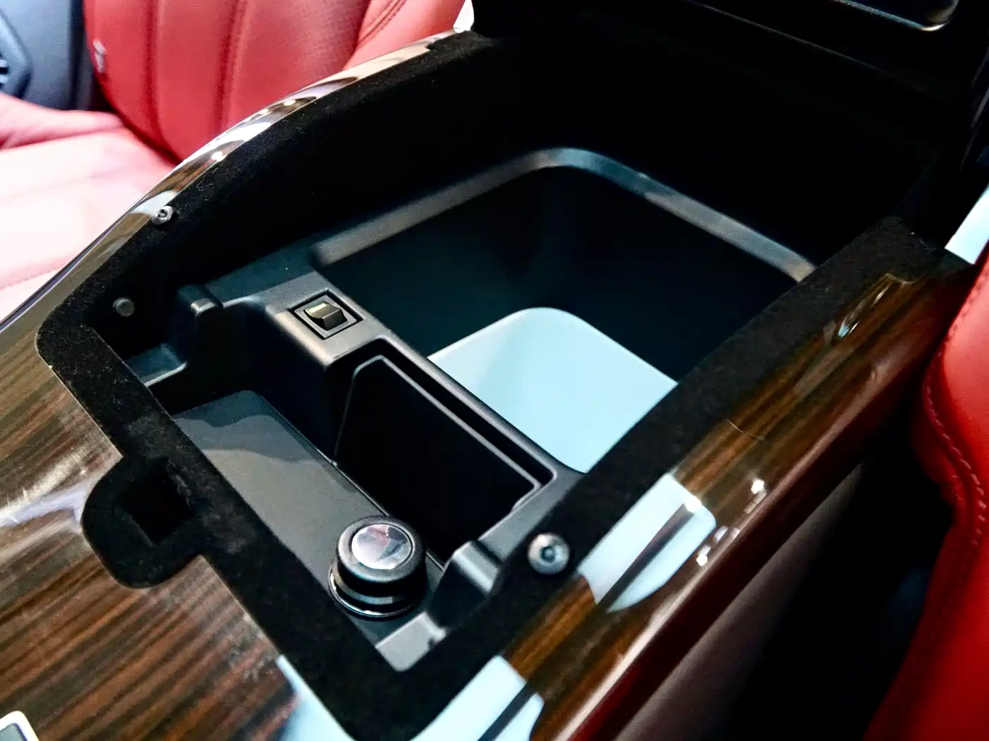 Photo 21 - Land Rover Range Rover