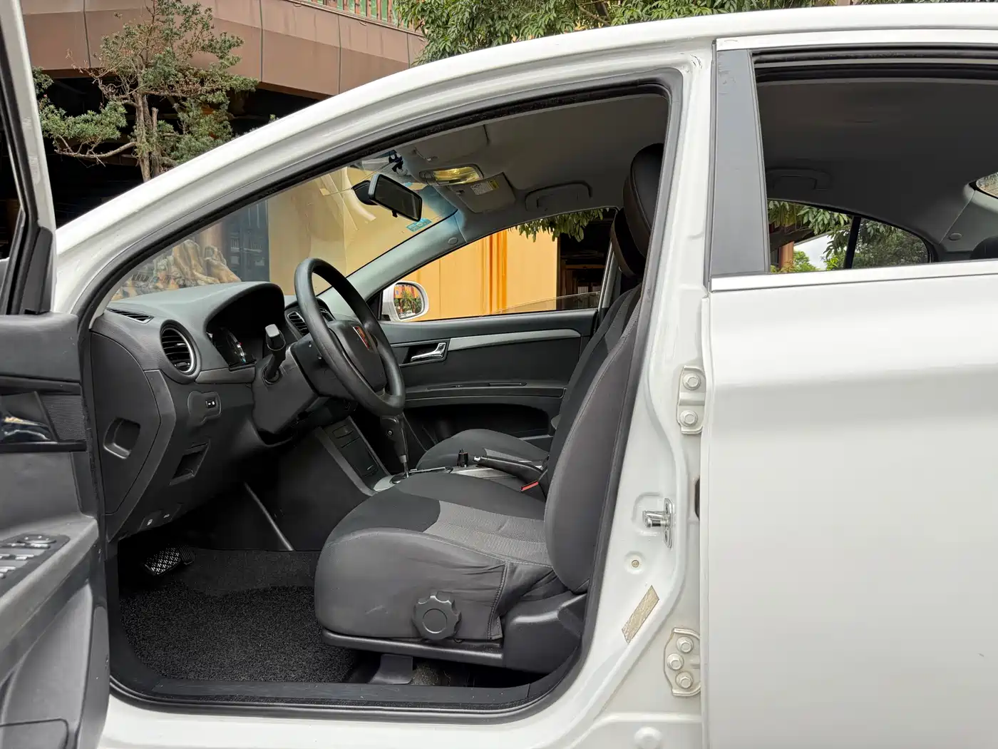 Roewe 350 2014 2013 350S 1.5L Automatic Express Edition
