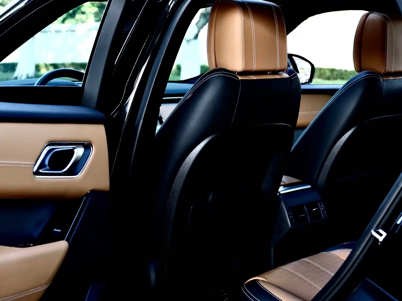 Land Rover Range Rover Velar 2022 250PS Golden Collector's Edition фото 21