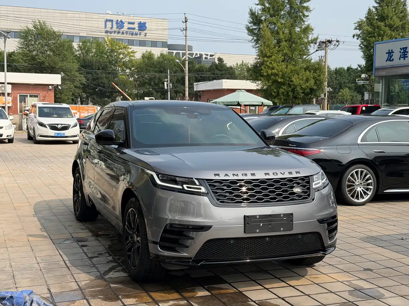 Land Rover Range Rover Velar 2022 2021 P250 Gloss Black Collector's Edition