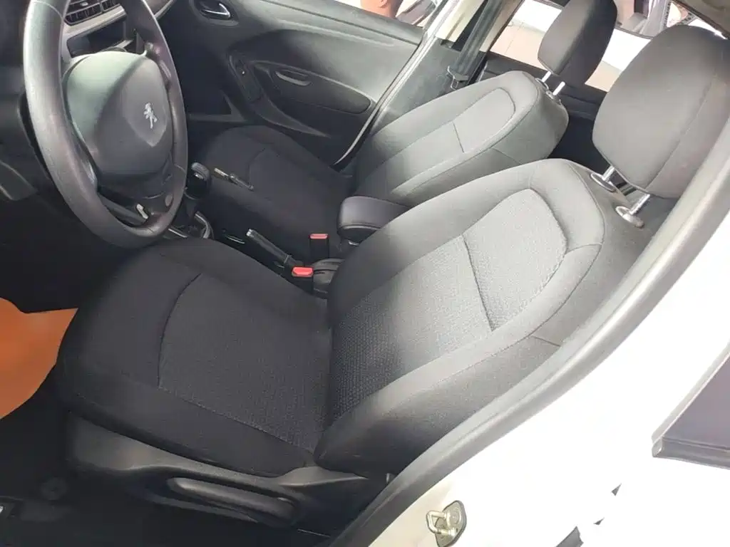 Peugeot 301 2017 2016 1.6L Manual Comfort Edition