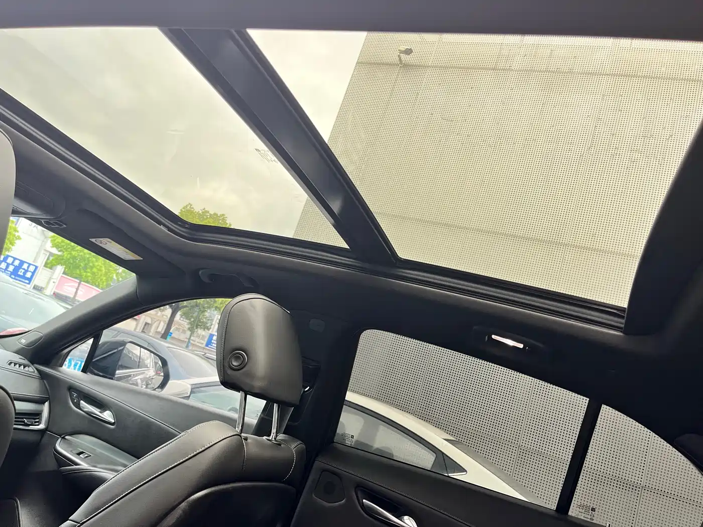 Cadillac XT4 2021 28T FWD Premium Edition фото 9