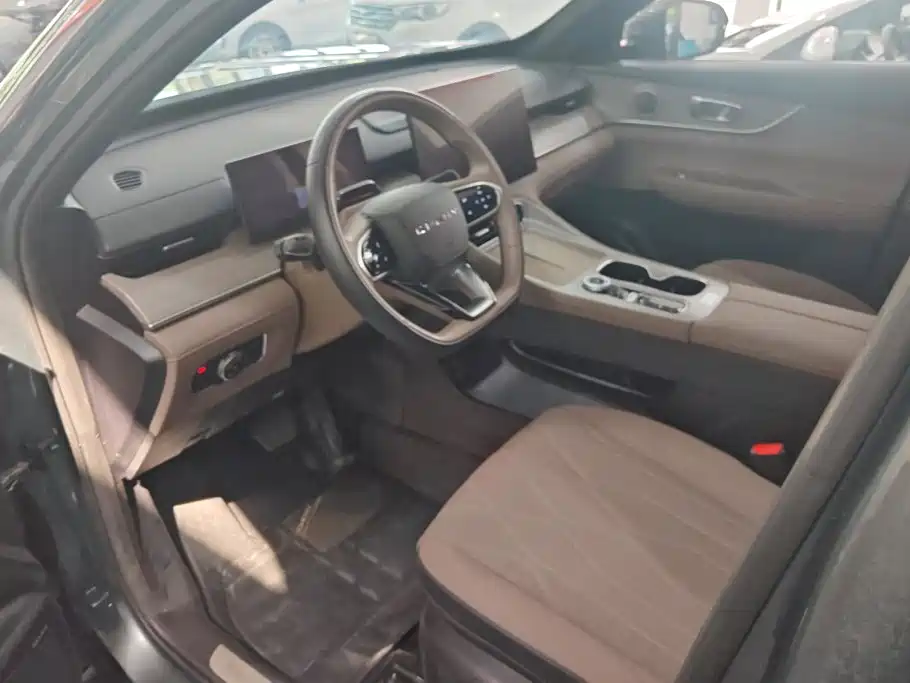 Chery Tiggo 8 PLUS 2024 2025 290TGDI DCT Premium 5-seater