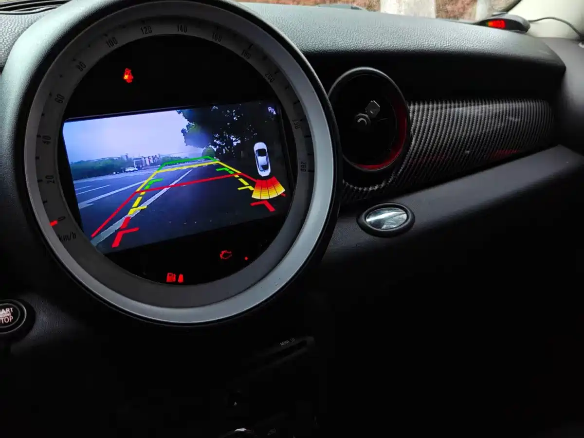 MINI MINI 2011 2011 1.6L ONE