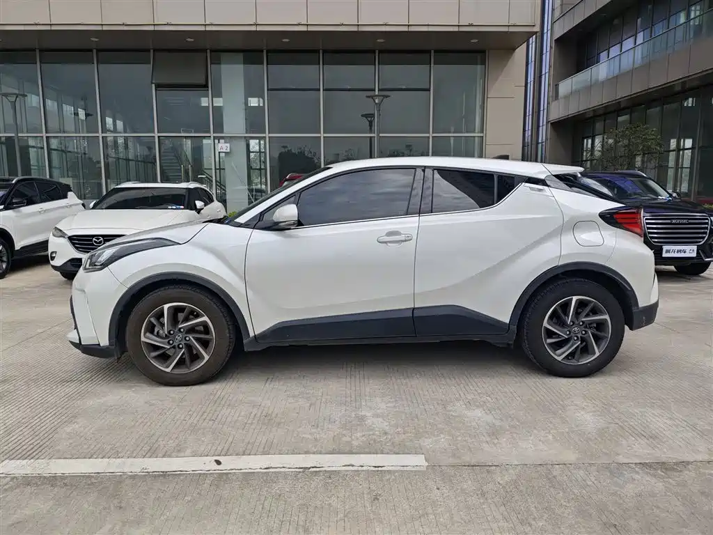 Toyota C-HR 2022 2021 2.0L Luxury Edition