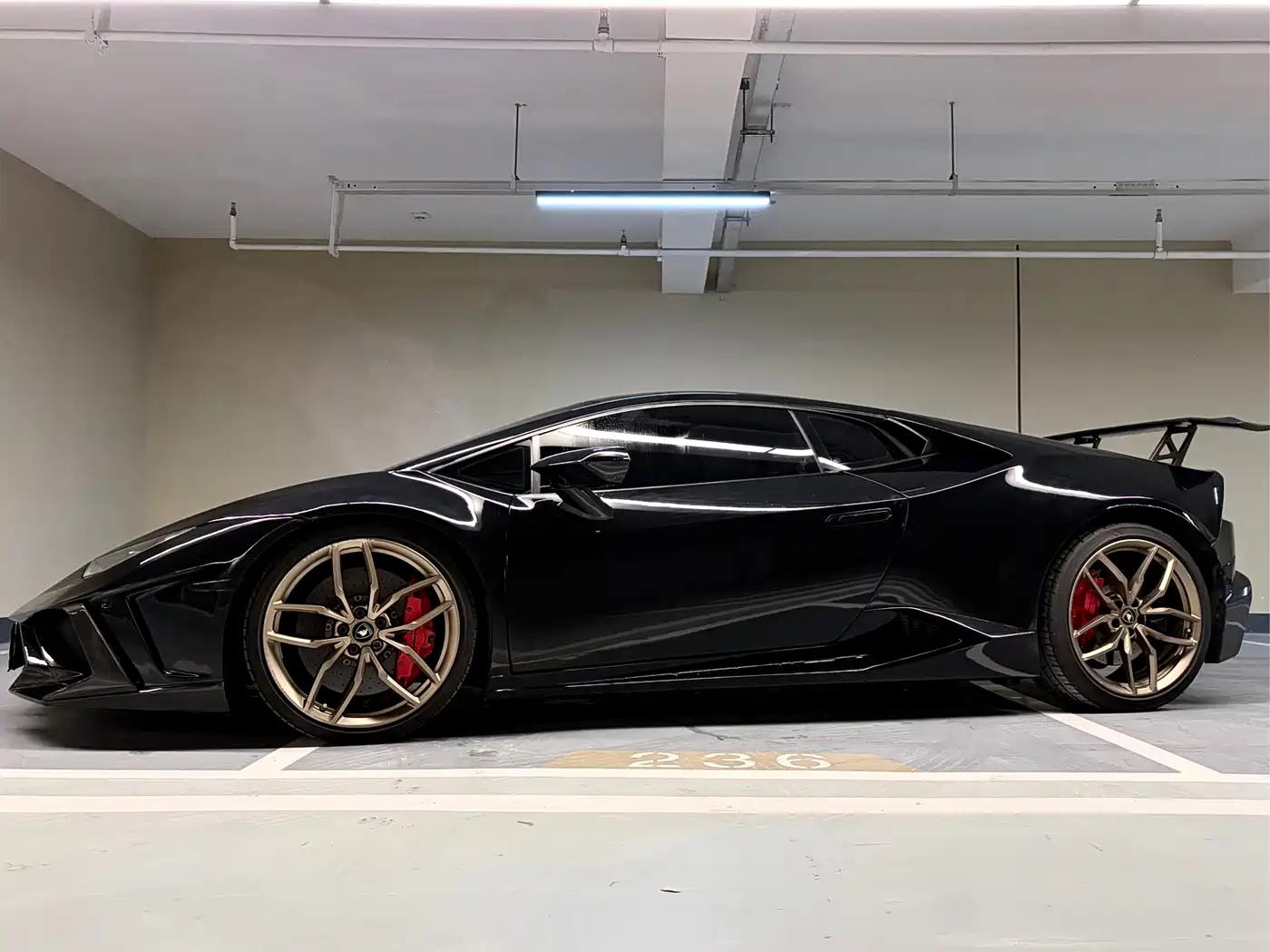 Lamborghini Huracán 2014 LP 610-4 фото 4