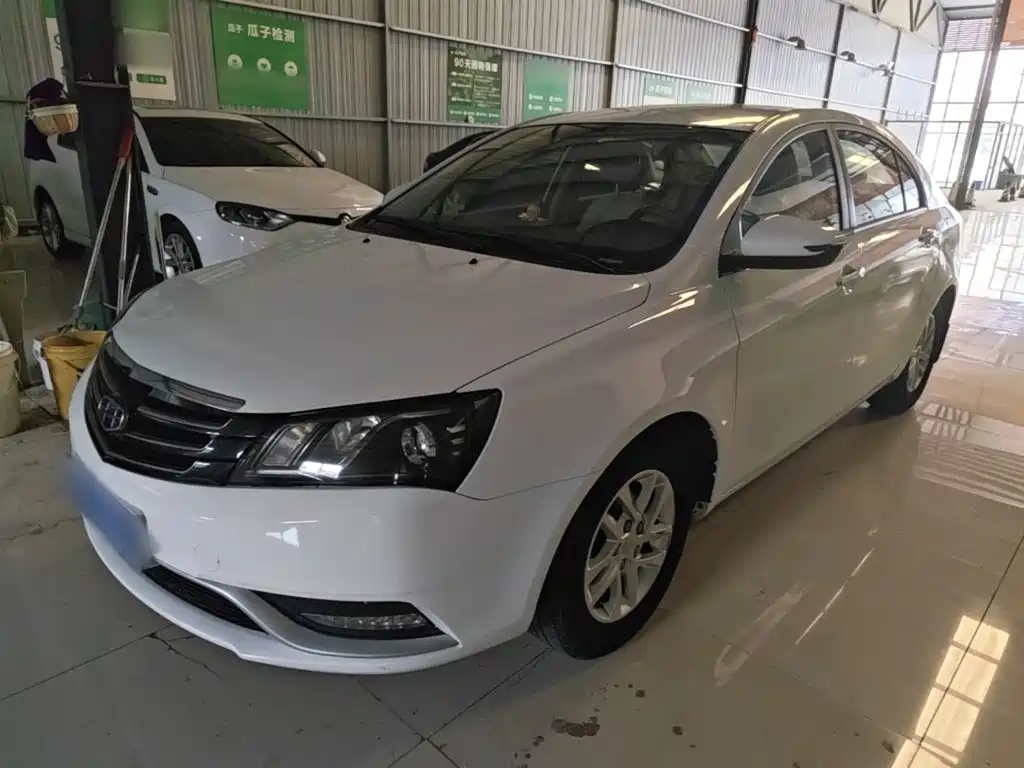 Фото 1 - Geely Emgrand