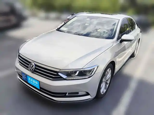 Volkswagen Magotan 2019 330TSI DSG Luxury Class China VI — фото 1