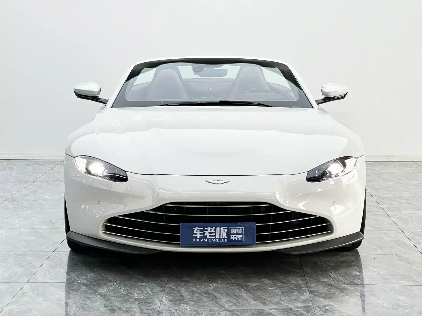 Aston Martin V8 Vantage 2022 2022 4.0T V8 Roadster