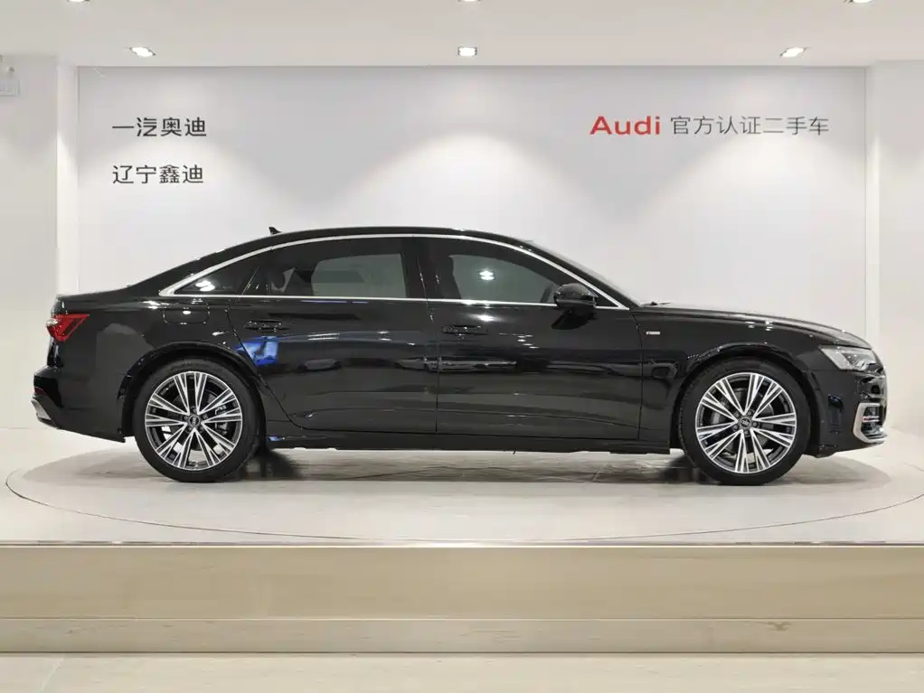 Фото 3 - Audi A6L
