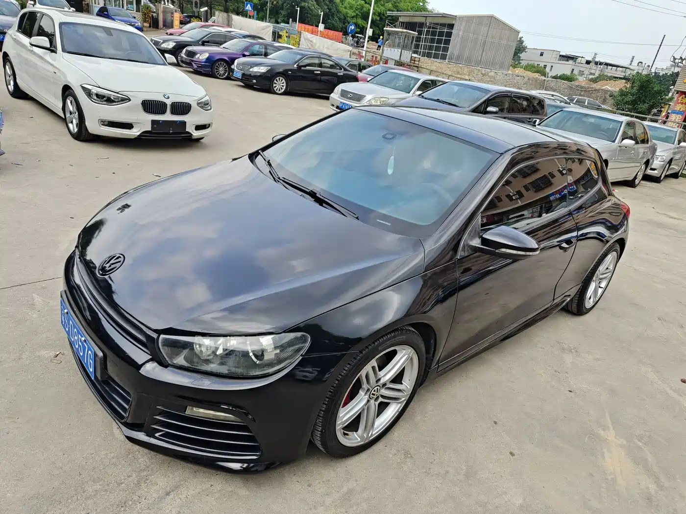 Volkswagen Scirocco 2010 2.0TSI Luxury Edition фото 18