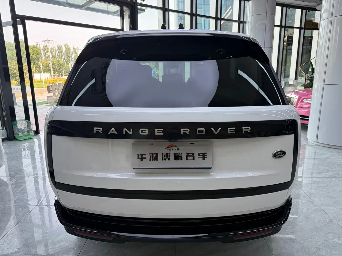Land Rover Range Rover 2025 2025 3.0 L6 400PS Flourishing Era Extended Wheelbase