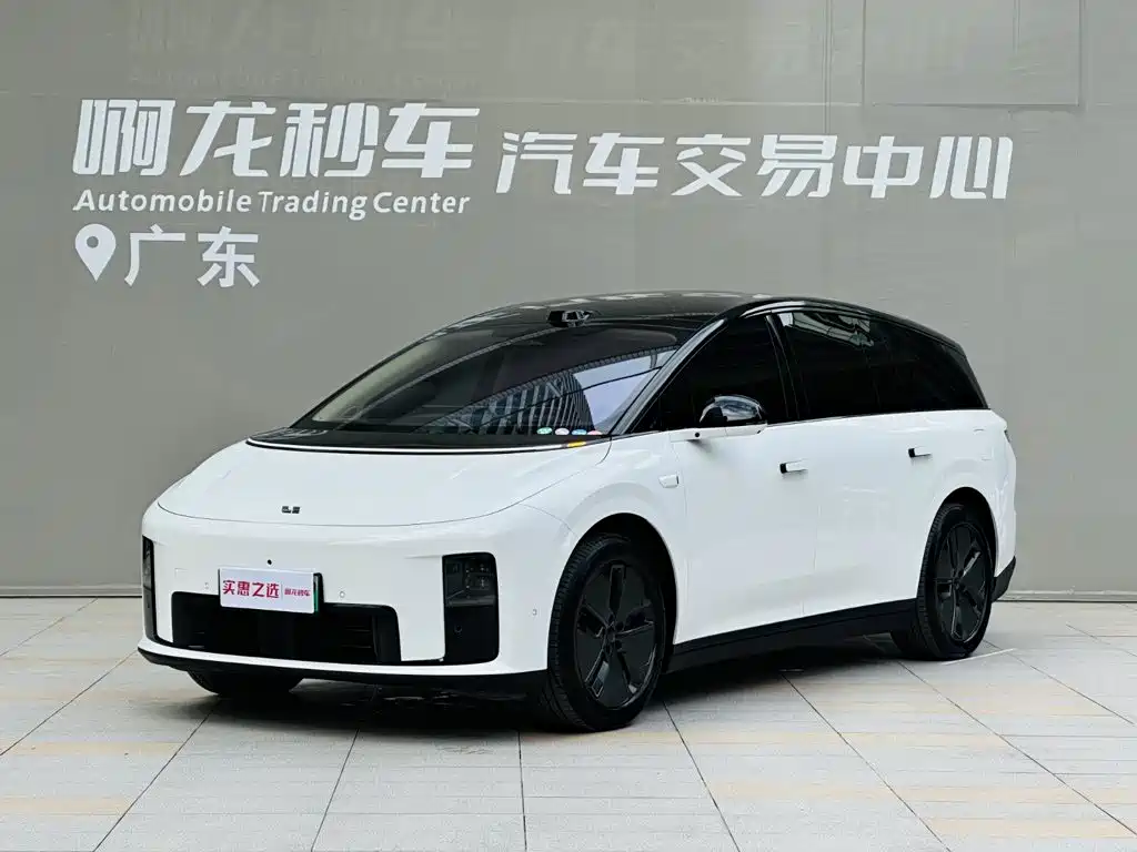 Li Auto Li i8 2025 Standard Edition