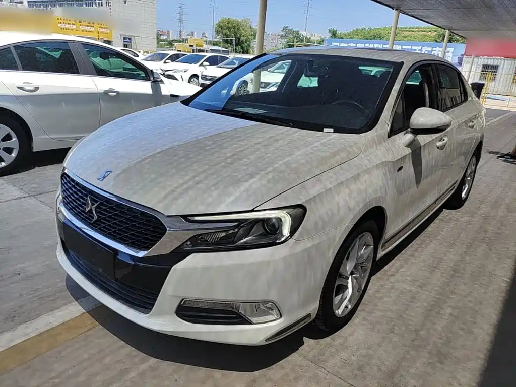 DS 5LS 2016 2016 1.6T Style Edition THP160