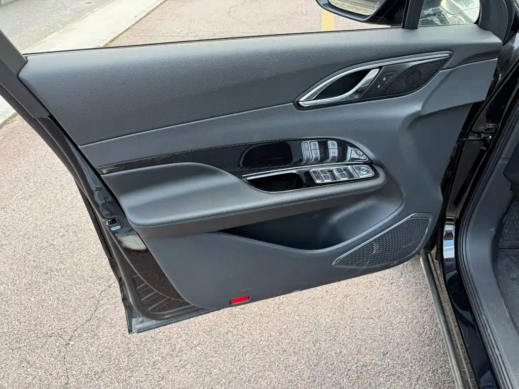 Hongqi HS3 PHEV 2026 2024 PHEV 115km Power Edition