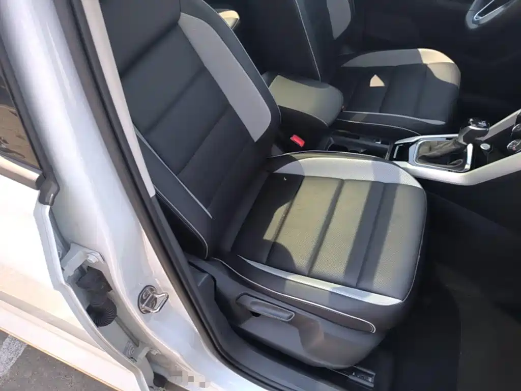 Volkswagen T-Roc, миниатюра 25
