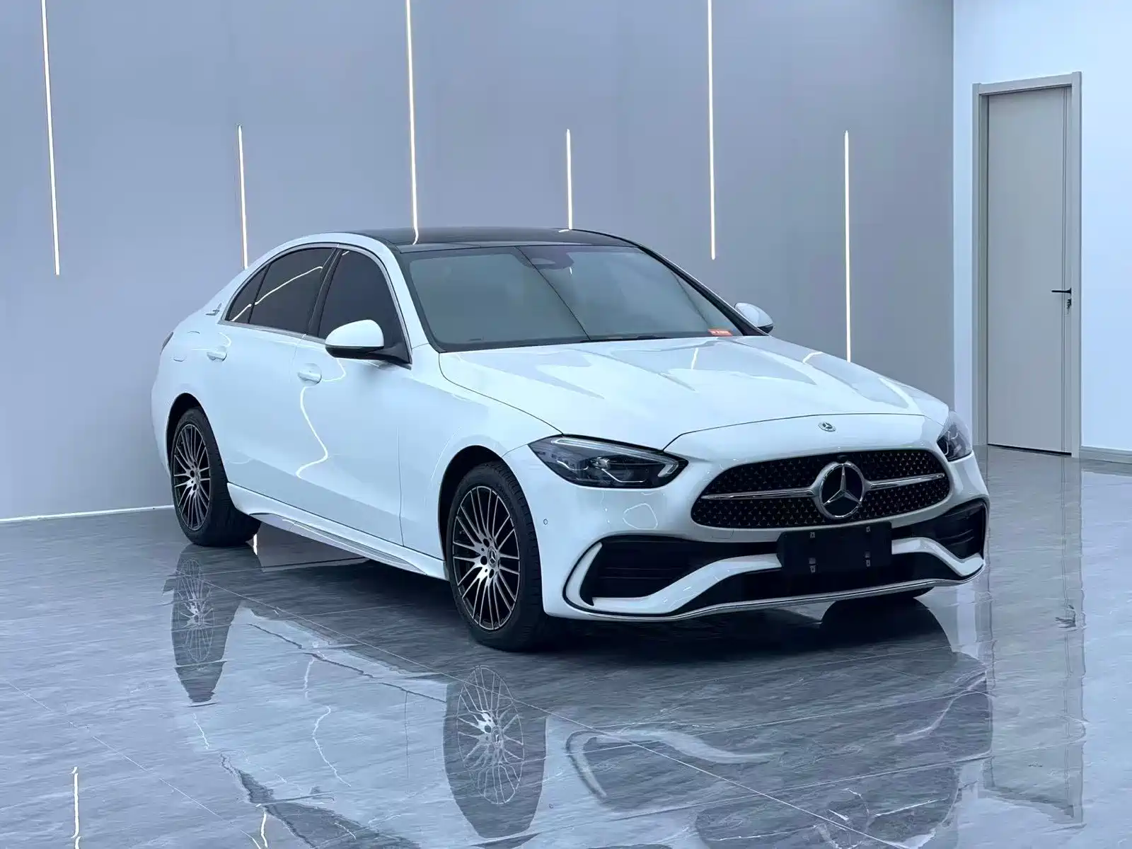 Фото 3 - Mercedes-Benz C-Class