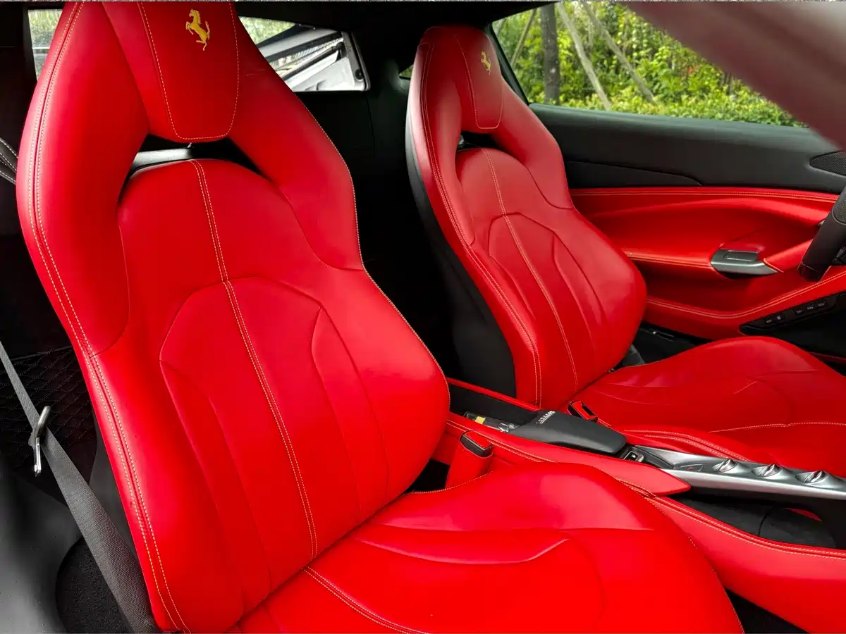 Ferrari F8 2021 2019 Tributo 3.9T V8