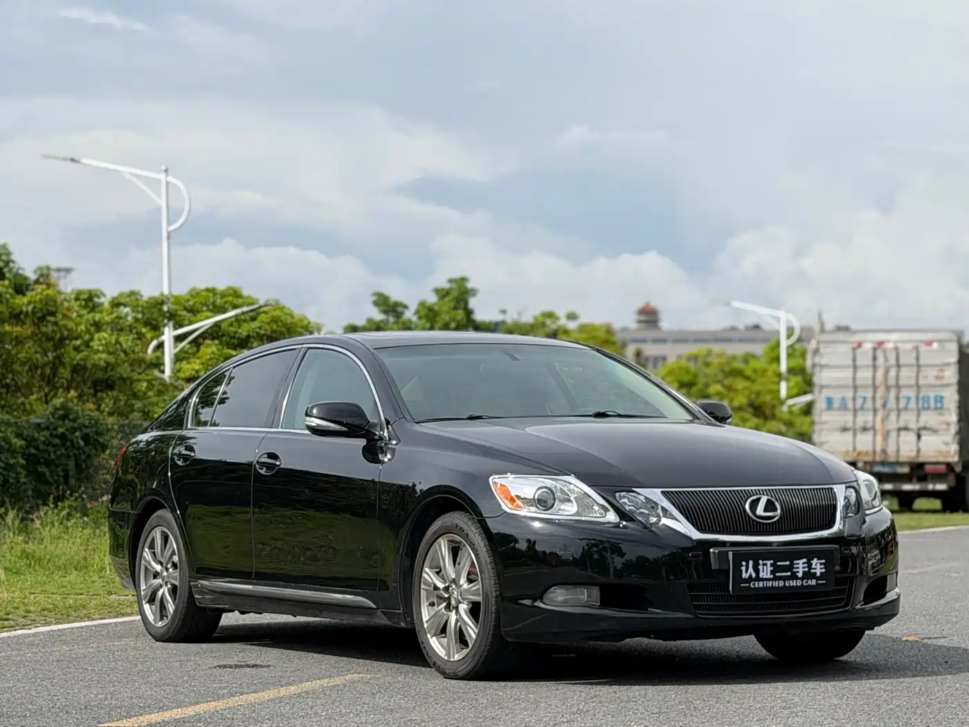 Фото 3 - Lexus GS