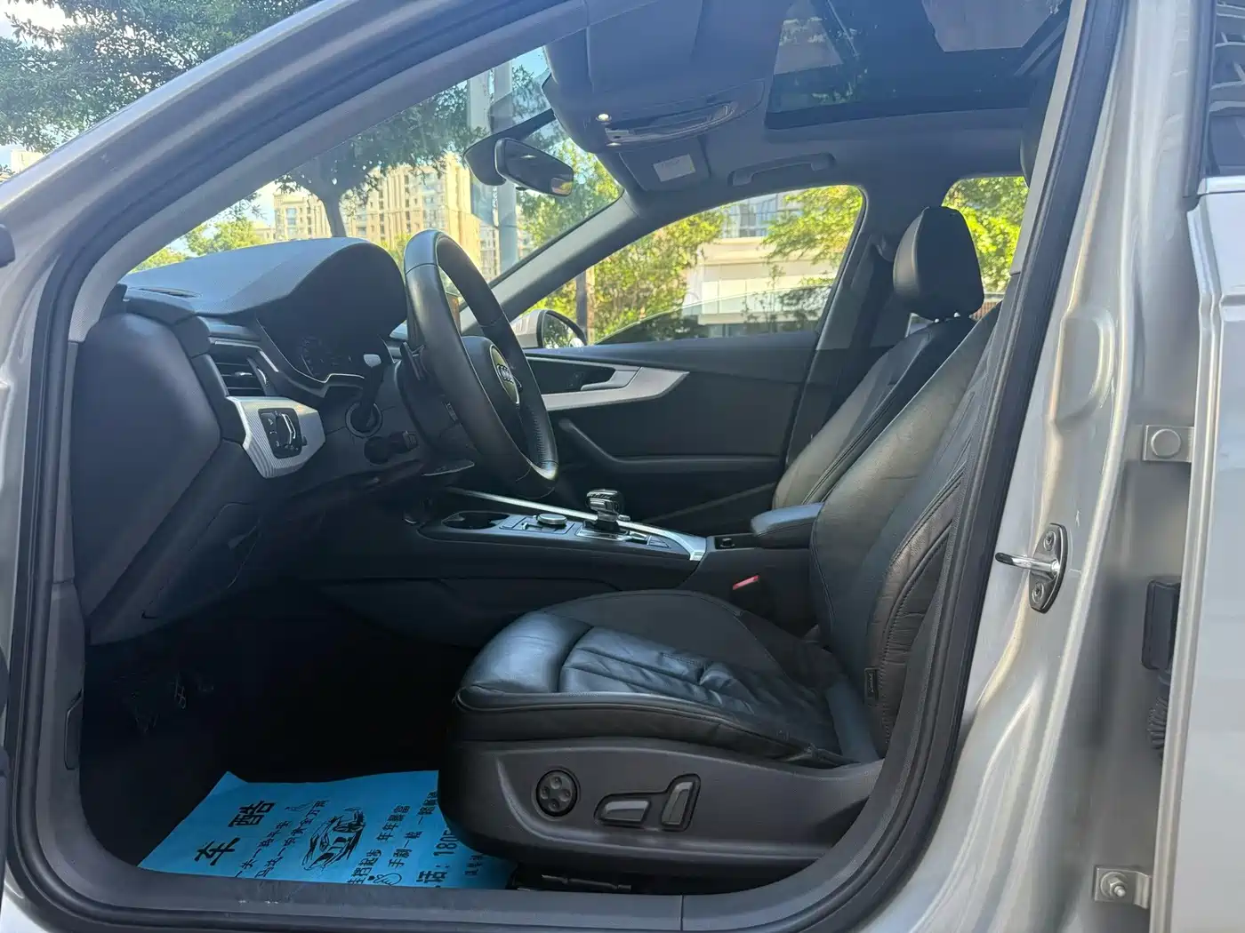 Фото 5 - Audi A4L