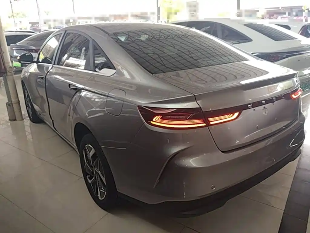 Geely Geometry G6 2024 2024 500KM Premium