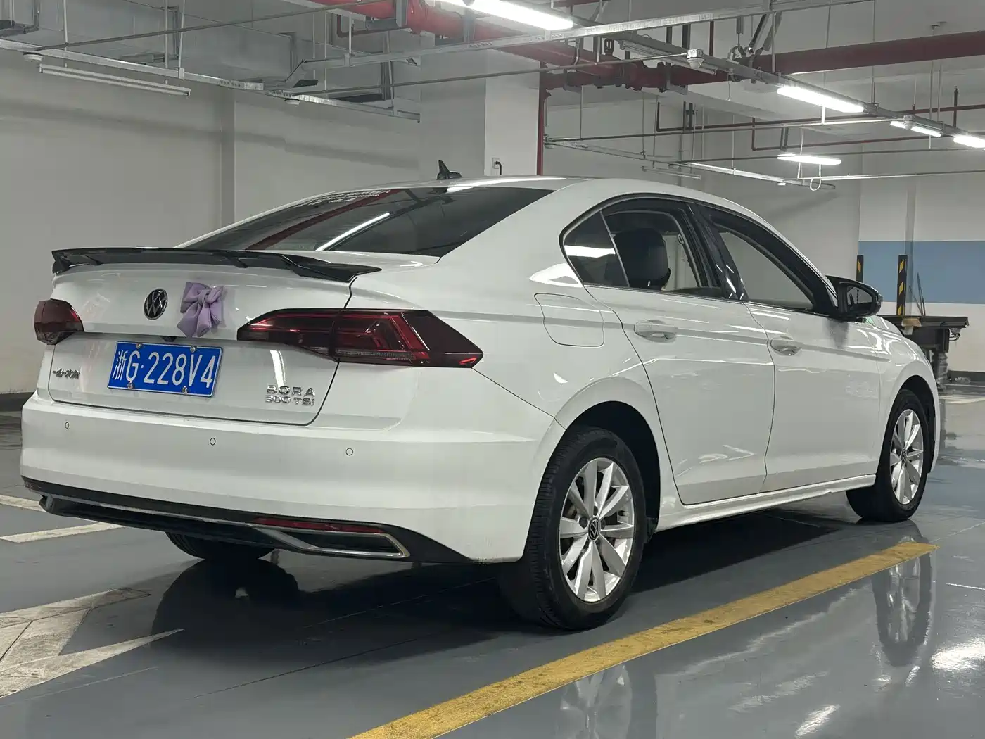 Photo 2 - Volkswagen Bora