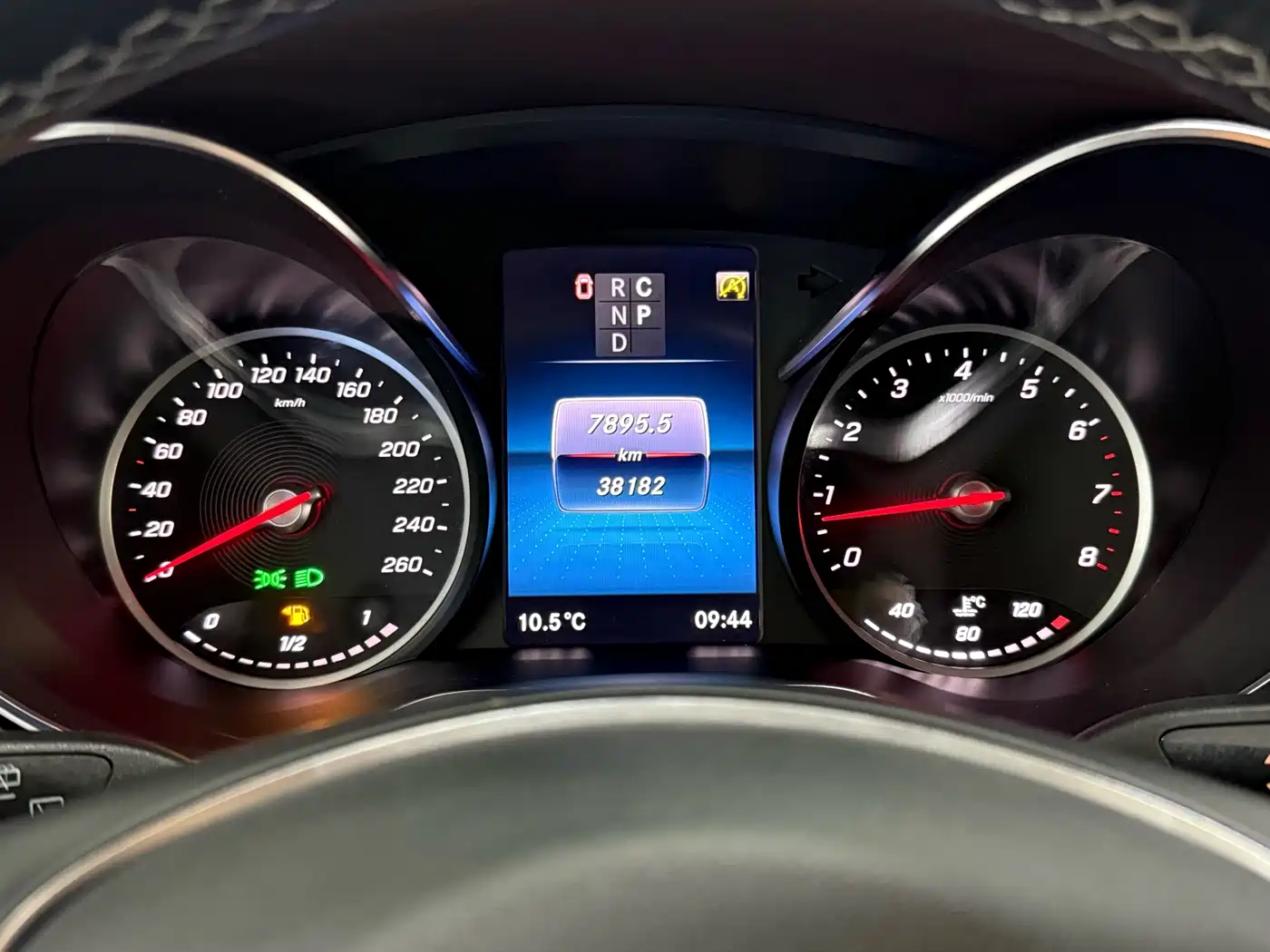 MERCEDES-BENZ V CLASS