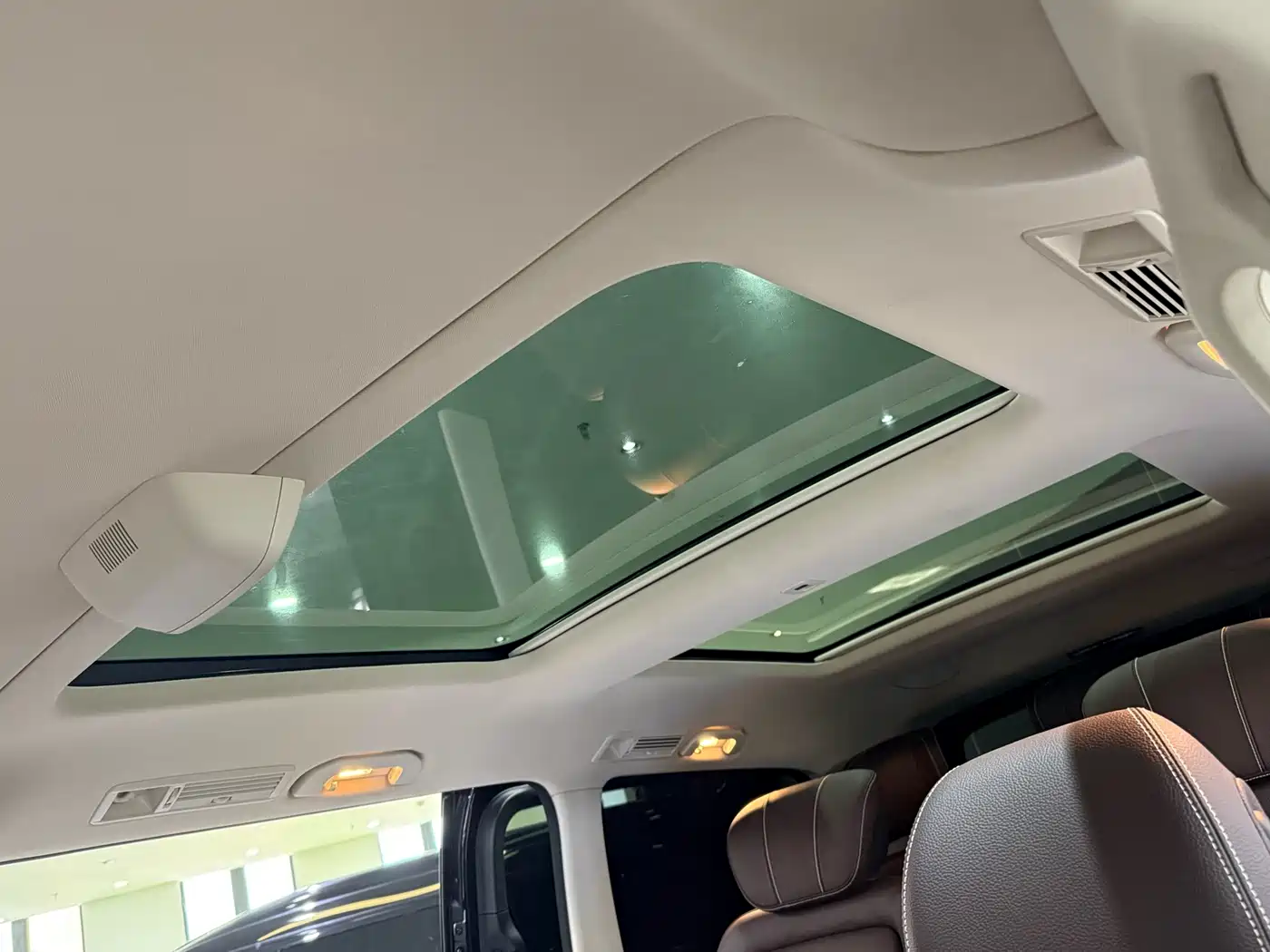 MERCEDES-BENZ V CLASS