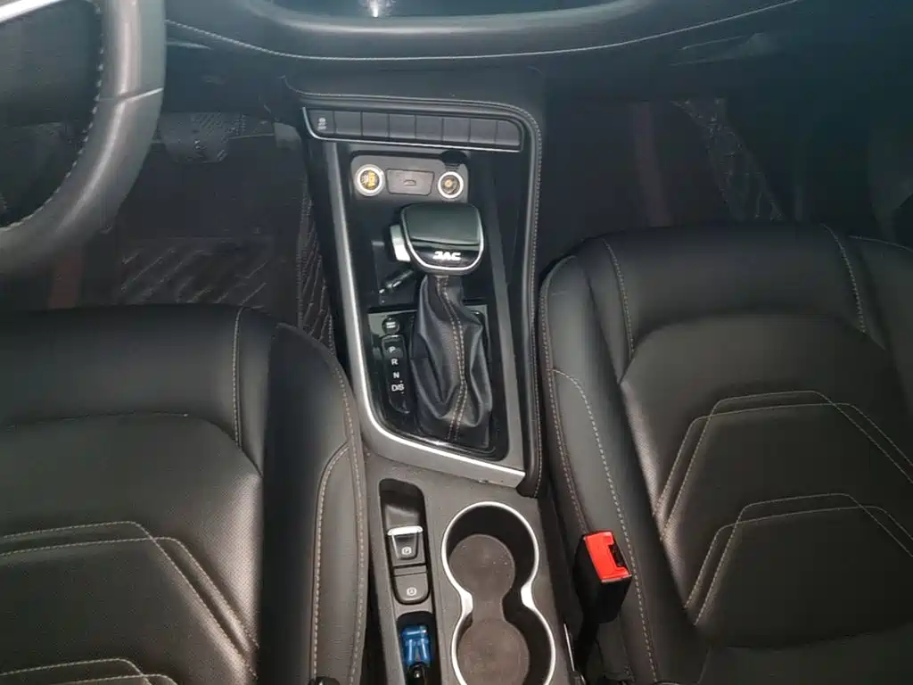 JAC Motors Refine S4 2019 2020 1.5T CVT Surpass