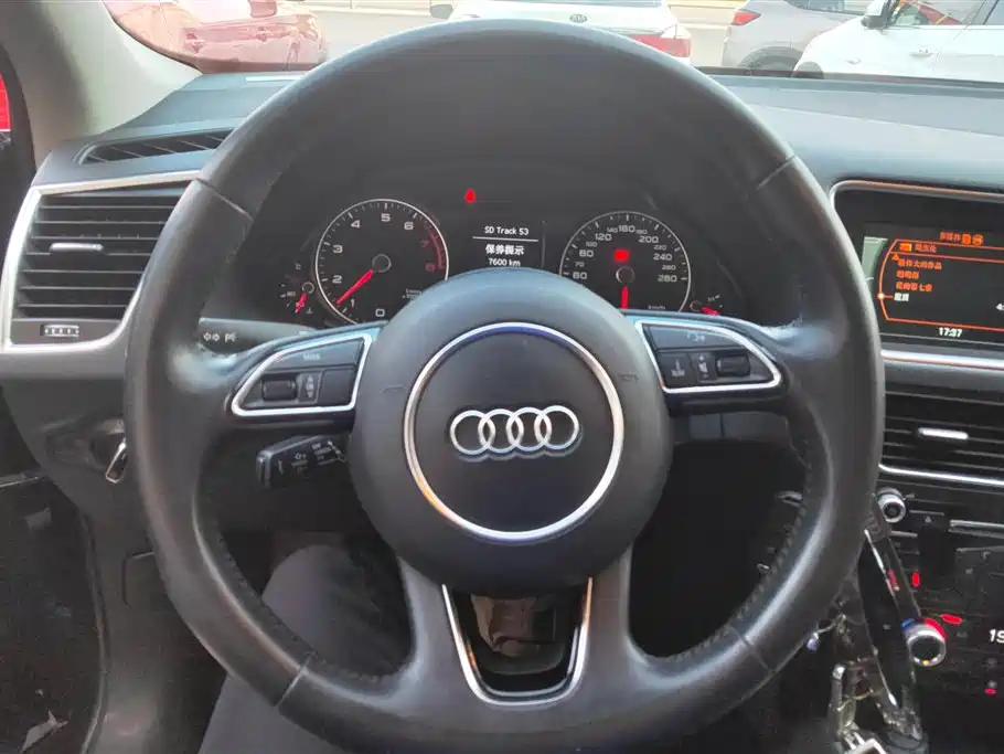 Audi Q5 2016 40 TFSI Technology Model фото 15