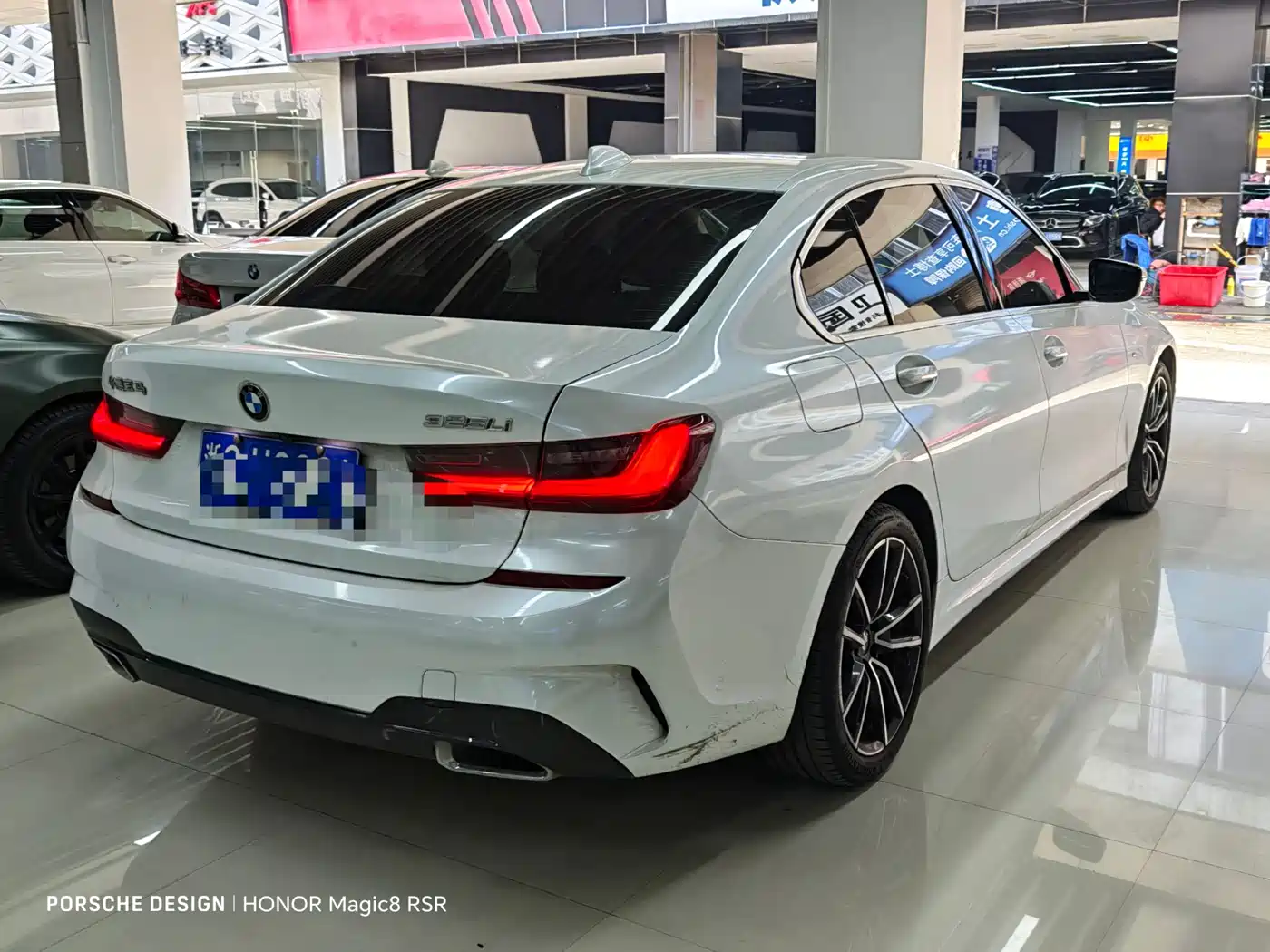 BMW 3 Series 2021 325Li M Sport Package фото 9