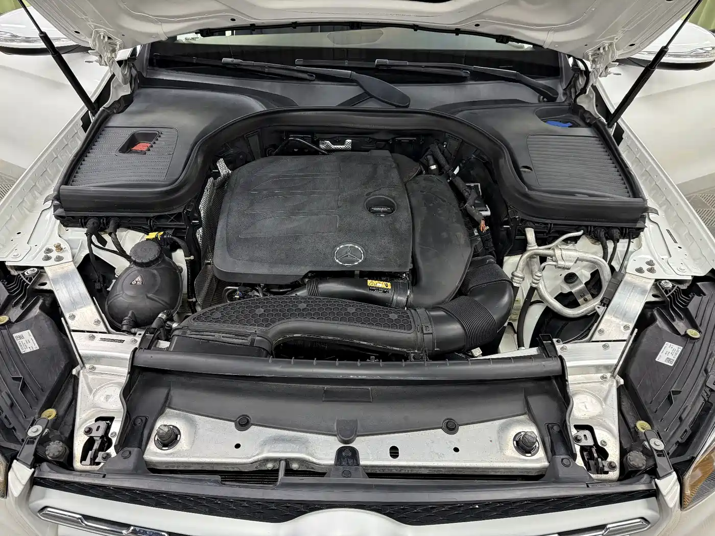 Mercedes-Benz GLC 2020 Facelift GLC 260 L 4MATIC Dynamic фото 14