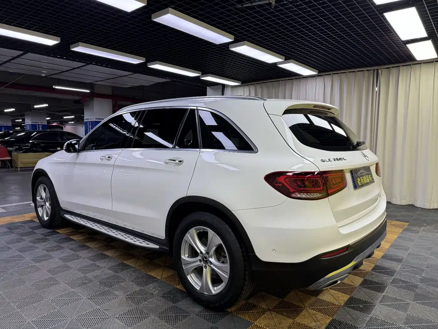Mercedes-Benz GLC 2020 Facelift GLC 260 L 4MATIC Dynamic фото 6