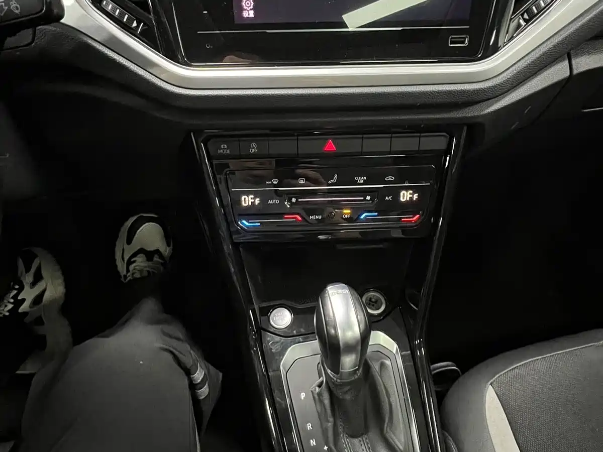 Volkswagen T-ROC 2022 280TSI DSG 2WD Elite PLUS фото 18