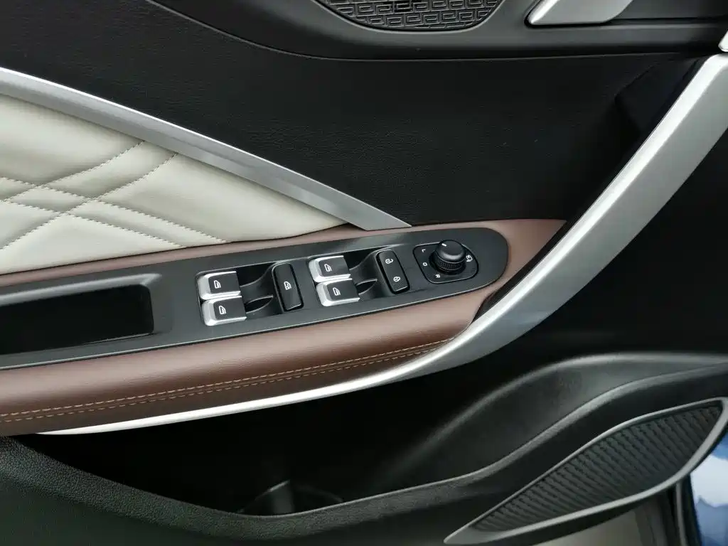 Geely Jiaji New Energy 2022 2022 1.5TD PHEV Platinum Luxury