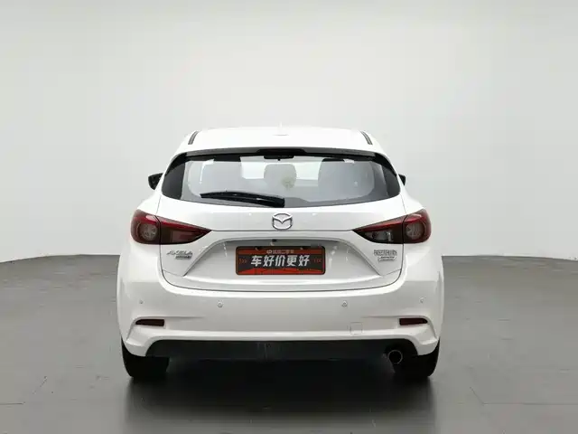 Mazda Mazda3 Axela 2017 Hatchback 1.5L Automatic Luxury China V — фото 4