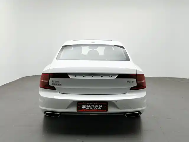 Volvo S90 2020 Facelift T5 Momentum — фото 4