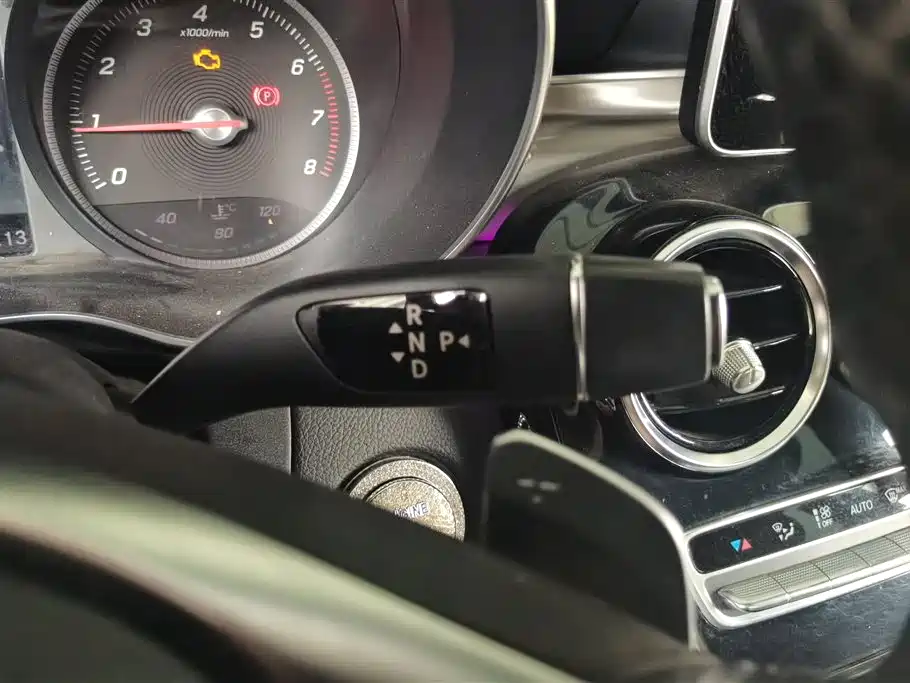Mercedes-Benz C-Class 2017 Facelift C 200 Sport Edition фото 16