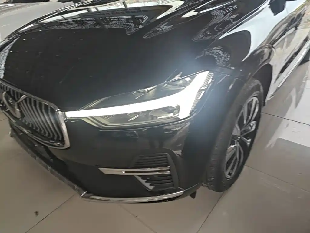 Volvo XC60 2024 2024 B5 AWD Zhiyuan Luxury Edition