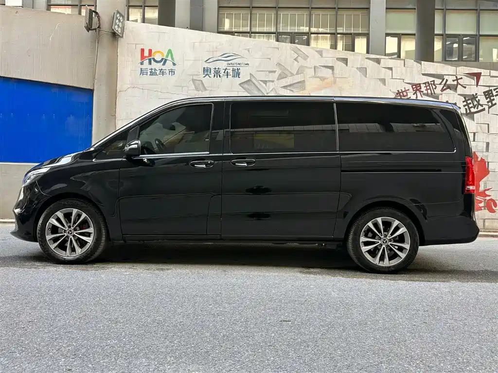 MERCEDES-BENZ V CLASS