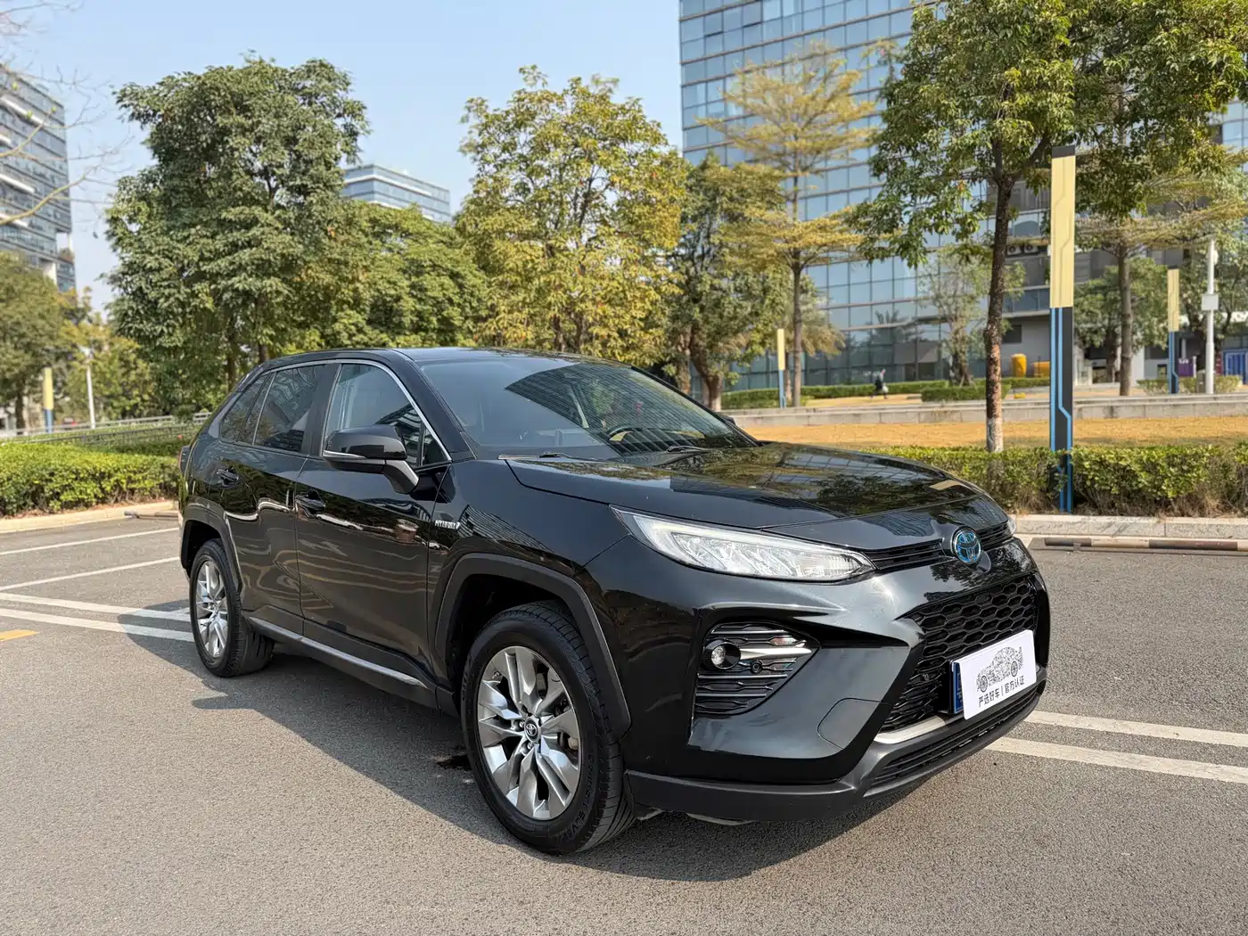 Toyota Wildlander 2021 2021 Hybrid 2.5L E-CVT 2WD Luxury Edition