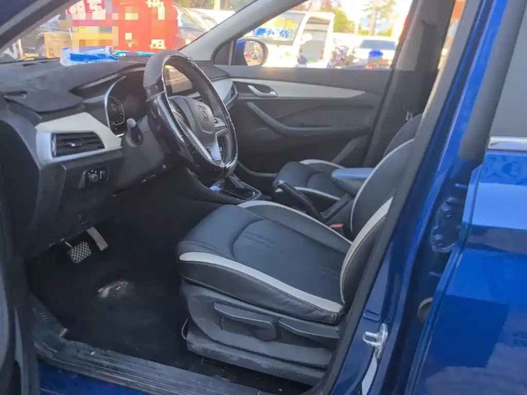 Baojun 360 2020 2019 1.5L CVT Elite (China VI)