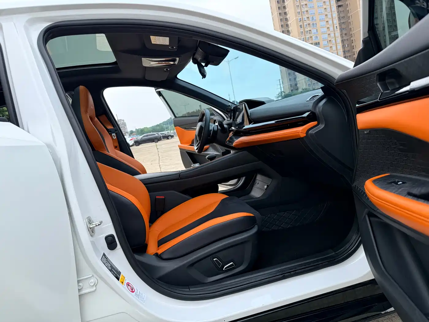 CHANGAN UNI-V