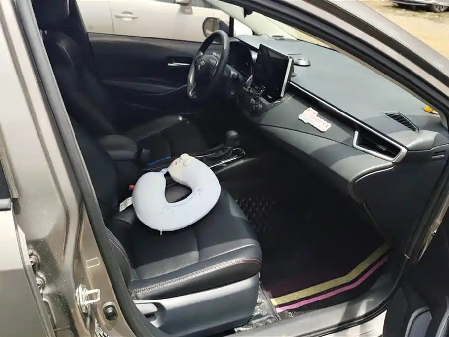 Toyota Corolla 2019 1.2T S-CVT GL Pioneer Edition фото 8