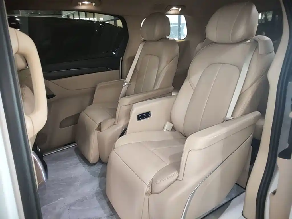 Buick GL8 New Energy 2025 2025 Landlux Smart Edition 7-seater