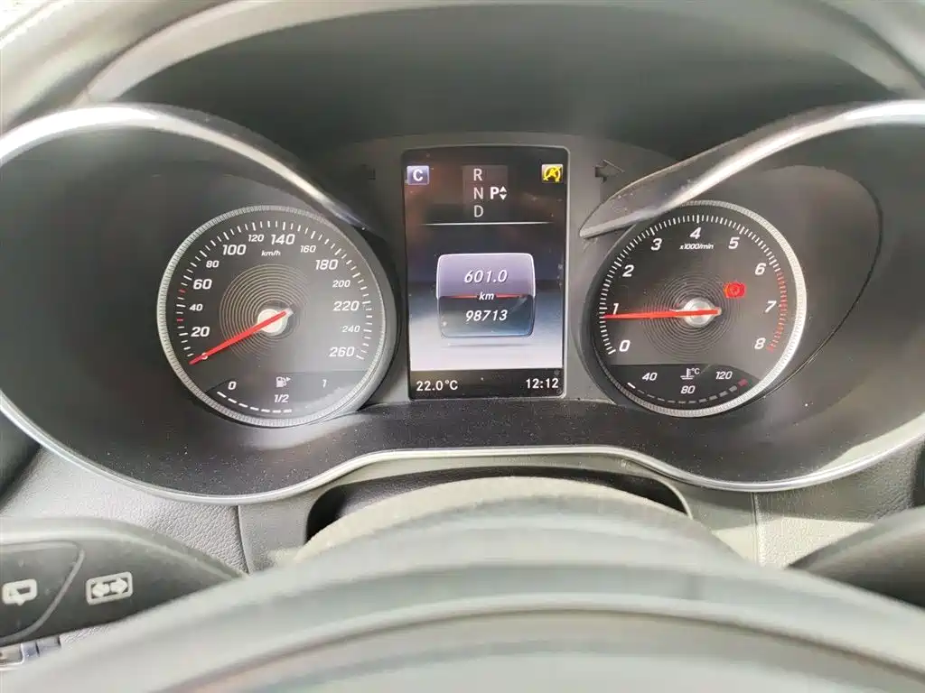 Mercedes-Benz GLC 2018 GLC 260 4MATIC Dynamic фото 5