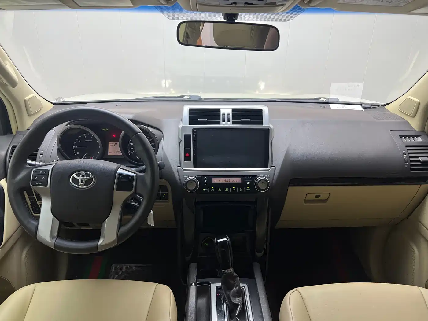 Photo 5 - Toyota Prado (Import)